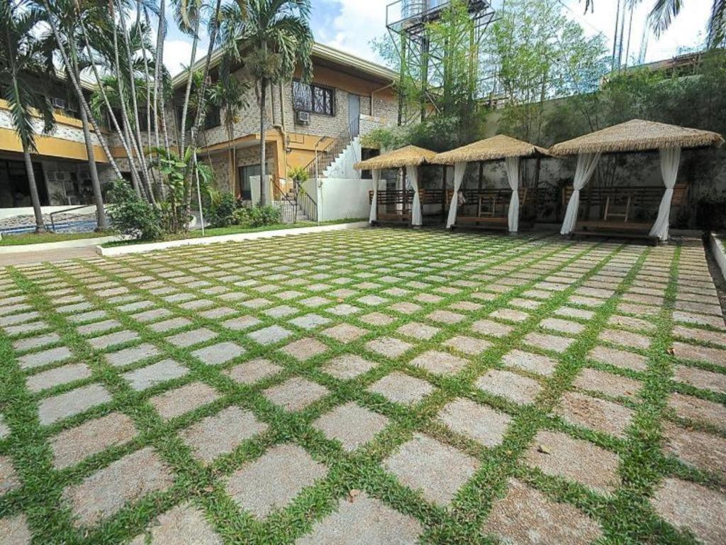 Vacation Hotel Cebu Bagian luar foto