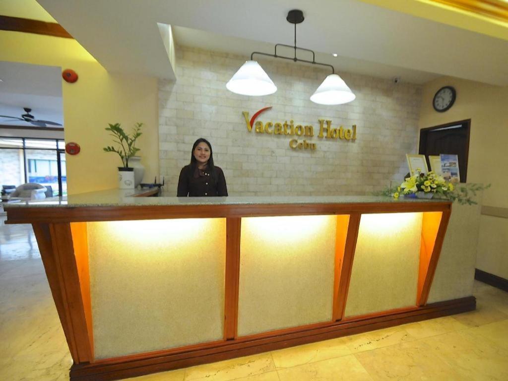 Vacation Hotel Cebu Bagian luar foto