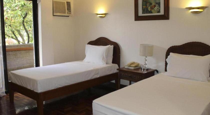 Vacation Hotel Cebu Bagian luar foto